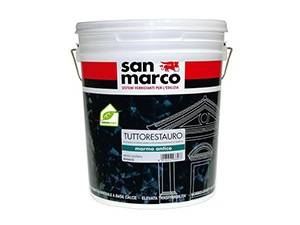 Enduit pour murs extérieurs et intérieurs dans le 83