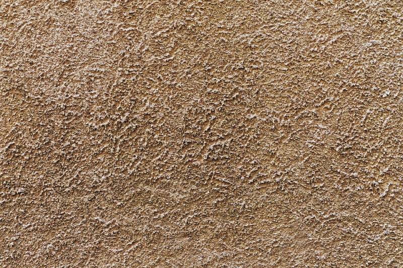 Enduit de façade projeté par un matériel mécanique dans le Var